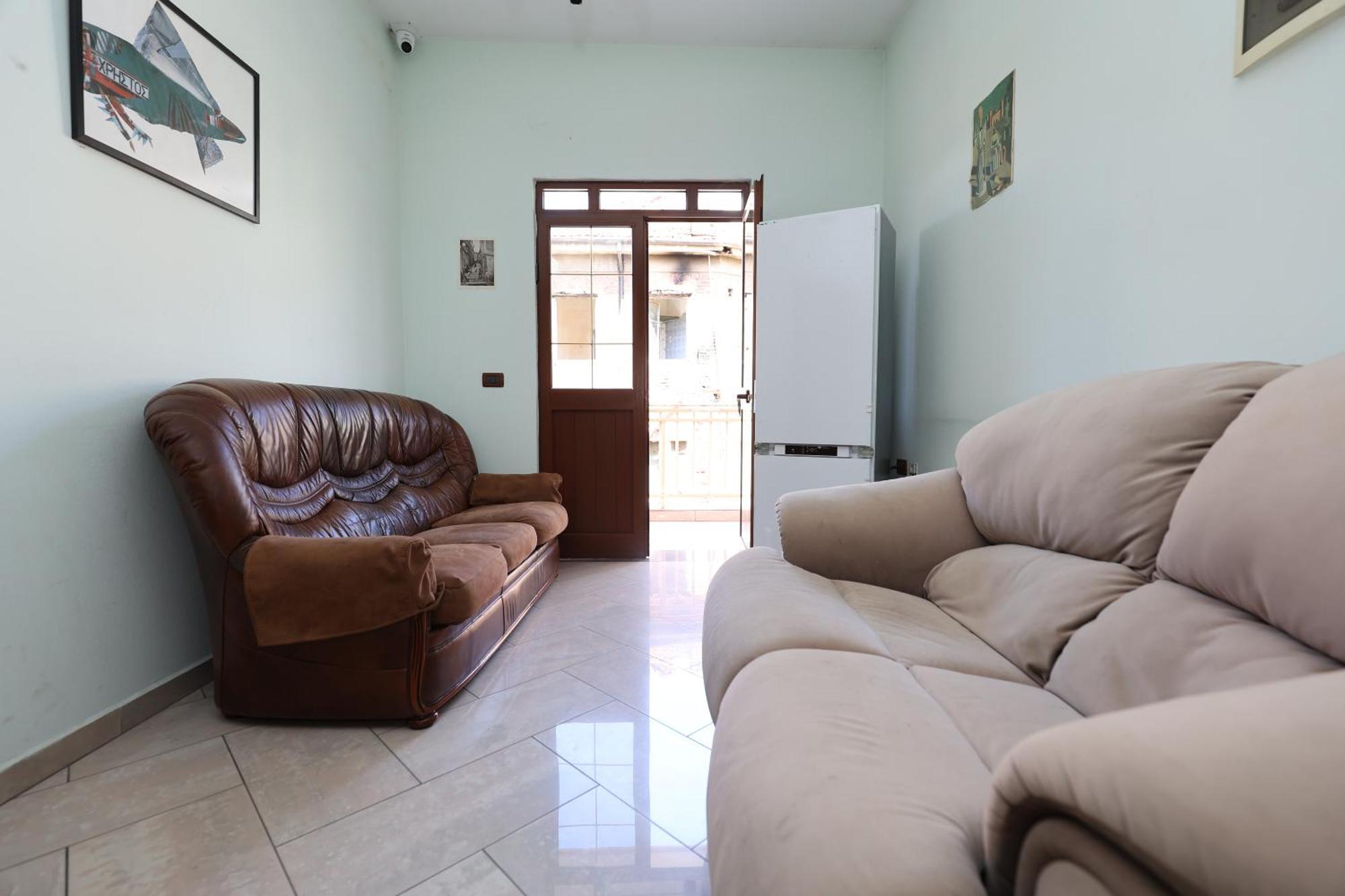 Hostel Osho Tiranë Ngoại thất bức ảnh