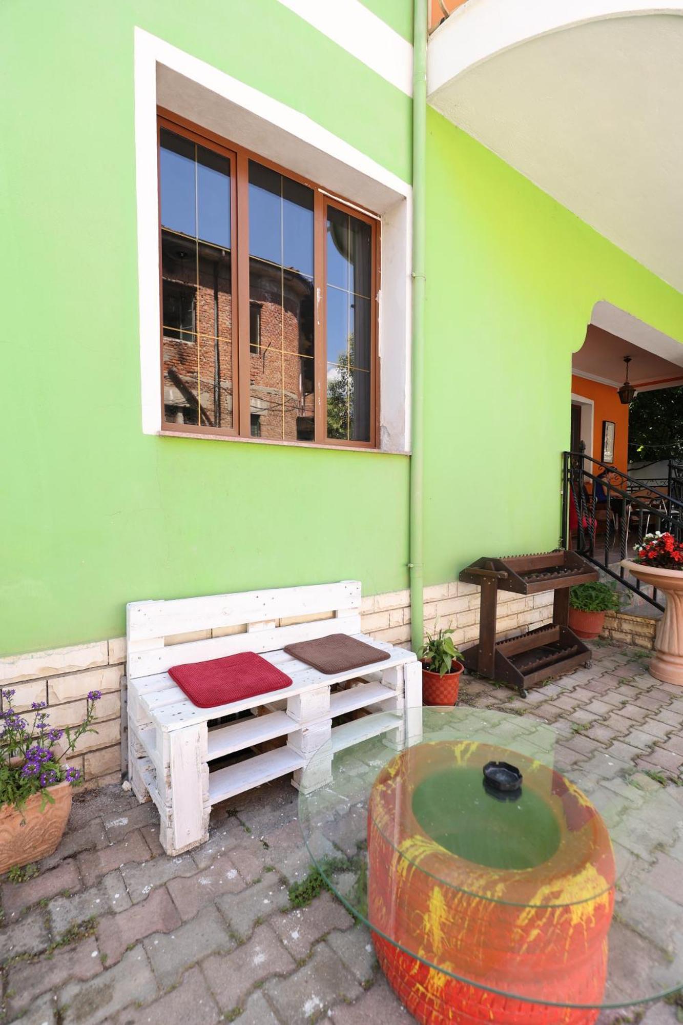 Hostel Osho Tiranë Ngoại thất bức ảnh