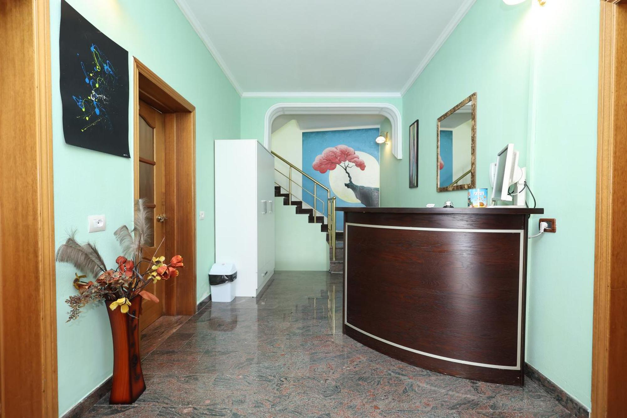 Hostel Osho Tiranë Ngoại thất bức ảnh