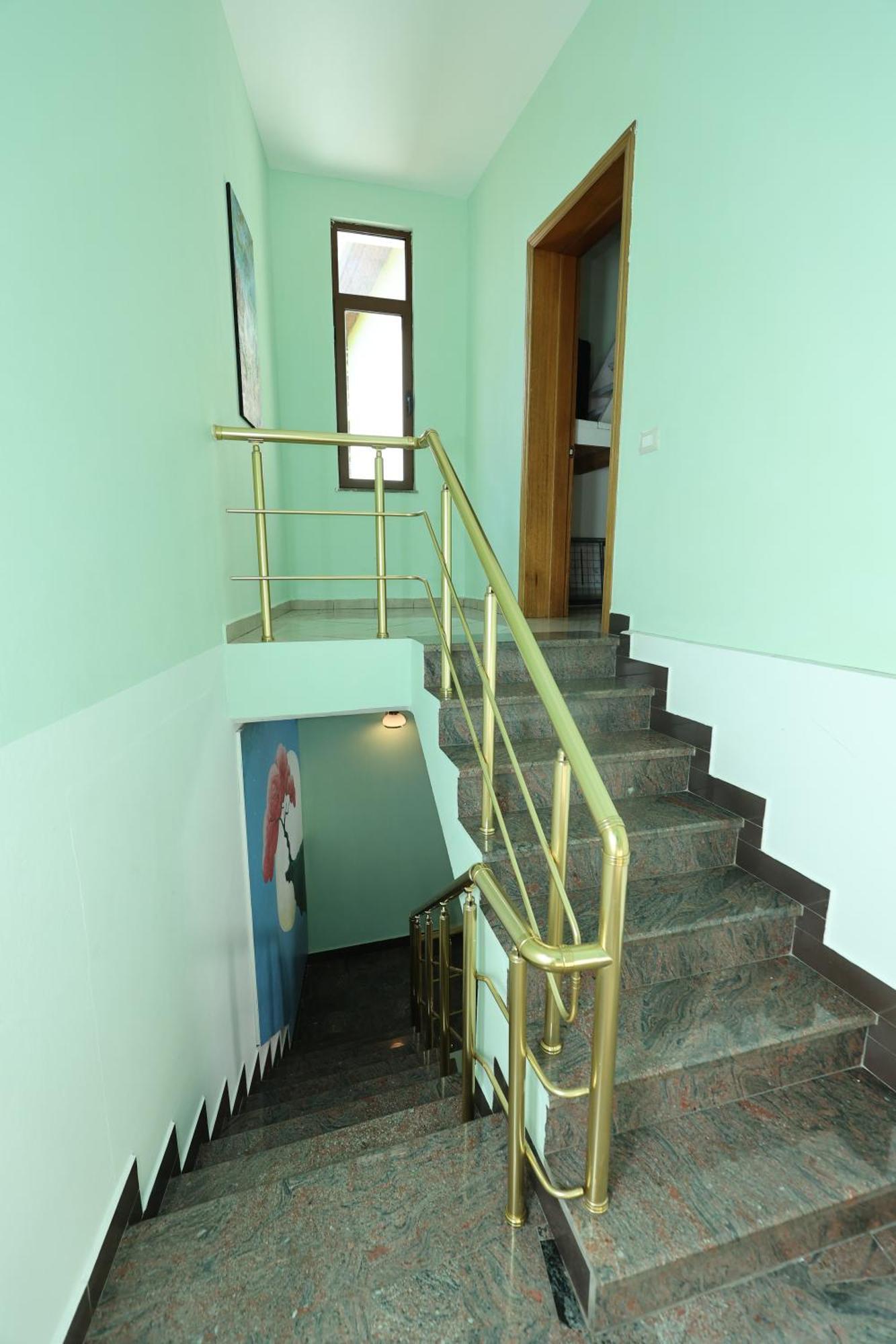 Hostel Osho Tiranë Ngoại thất bức ảnh