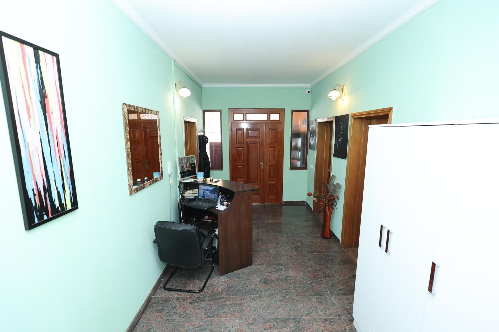 Hostel Osho Tiranë Ngoại thất bức ảnh