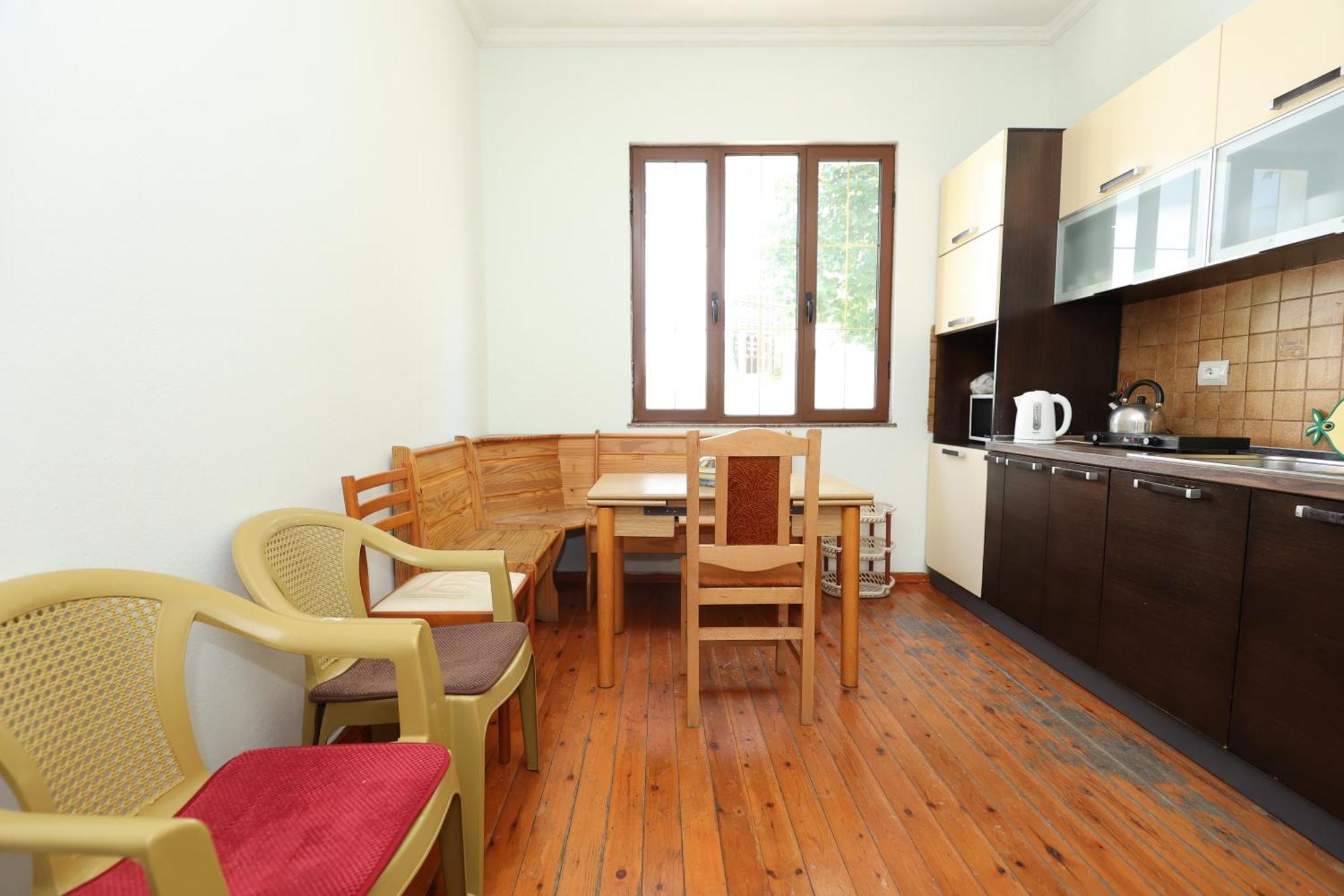Hostel Osho Tiranë Ngoại thất bức ảnh