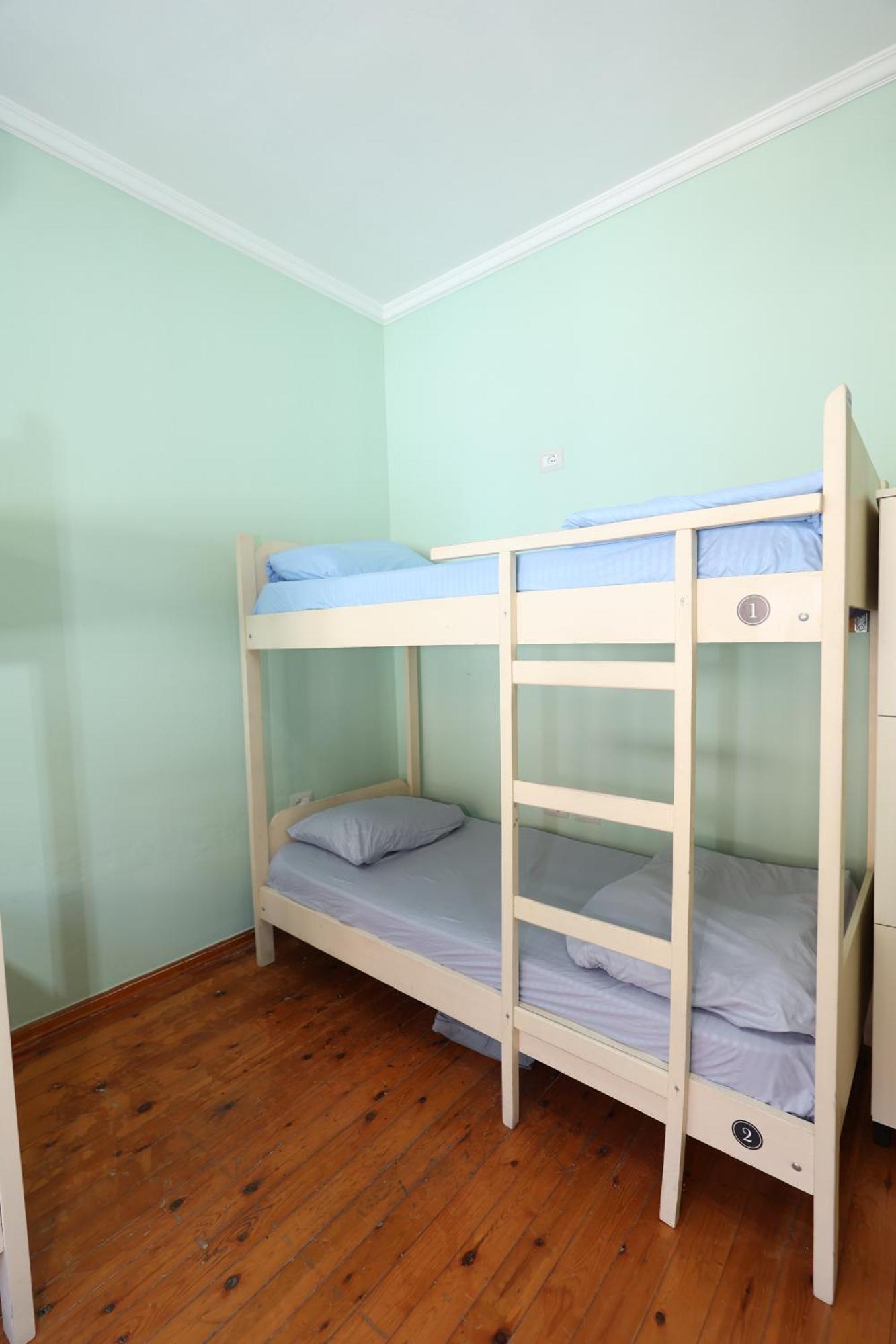 Hostel Osho Tiranë Ngoại thất bức ảnh